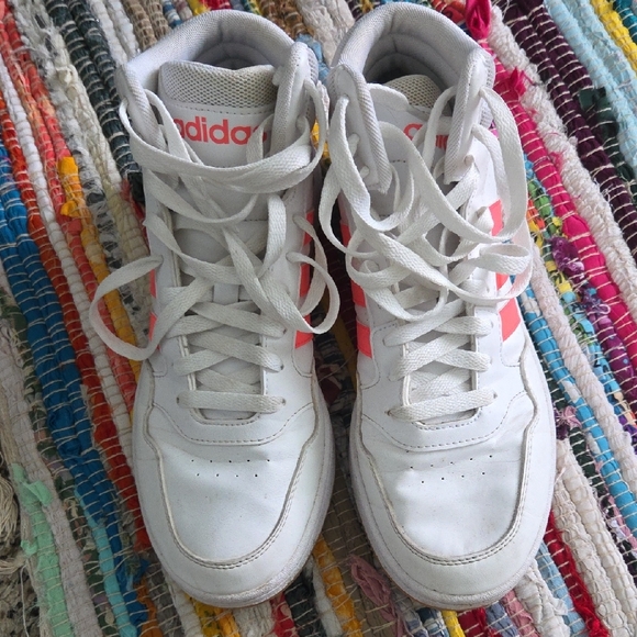 Adidas HIGHtop Basketball White and Pink Sneakers - Picture 2 of 5